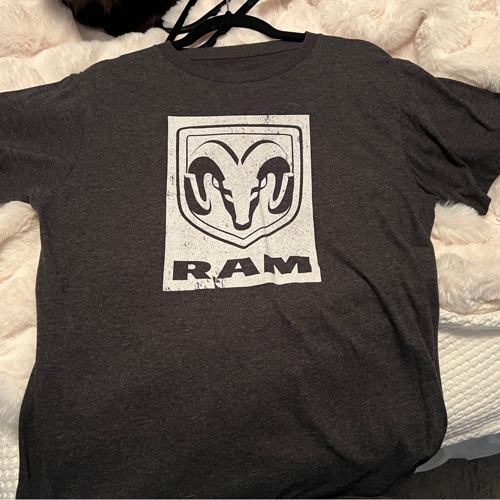 RAM Dark Gray Men's Short Sleeve Tee